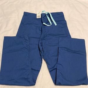 Navy blue scrubs NWT*